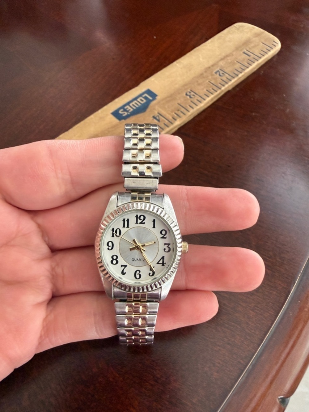 Vintage Quartz Stretchy Watch - Picture 2 of 3